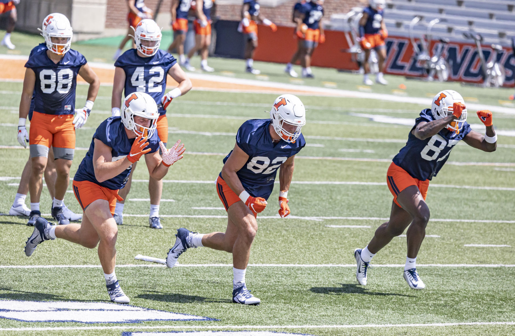 Illinois football practice 8 080221.JPG